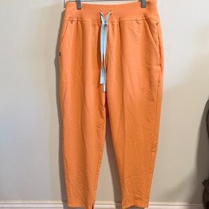 FIGS Technical Collection pants